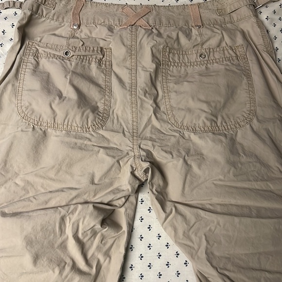 Shorts - Picture 4 of 4